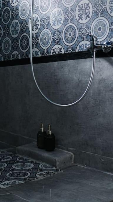 Sahara Studio With Shared Bathroom In City Centre Bratislava Buitenkant foto